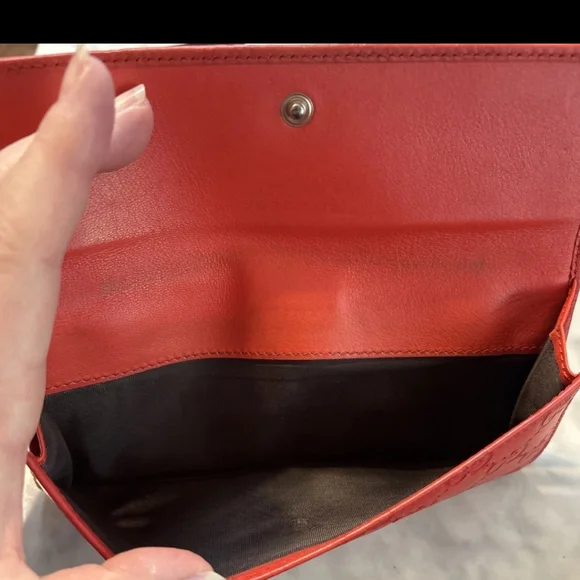 Authentic Gucci 'GG' Scarlet Embossed Leather  Cardholder Wallet - Picture 5 of 8